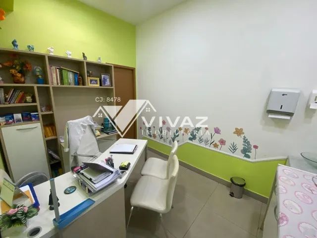 Excelente Sala Comercial com Móveis planejados na Rua Padre Manuel da Nóbrega