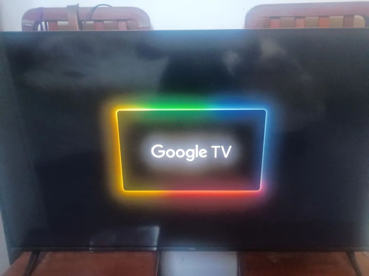 Vendo tv de 43 com 3 meses de uso