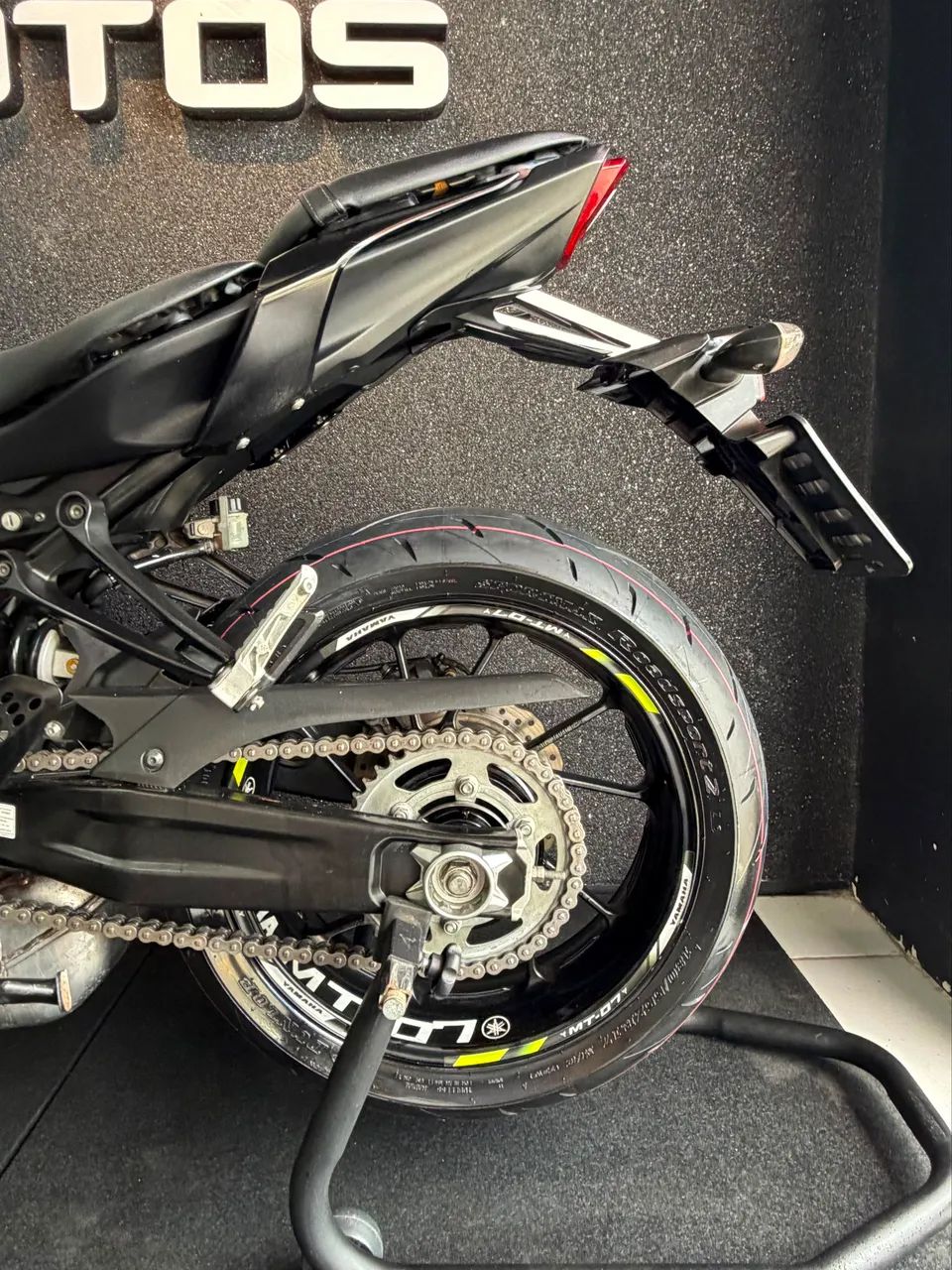 YAMAHA MT 07 - 2022  - Foto 5