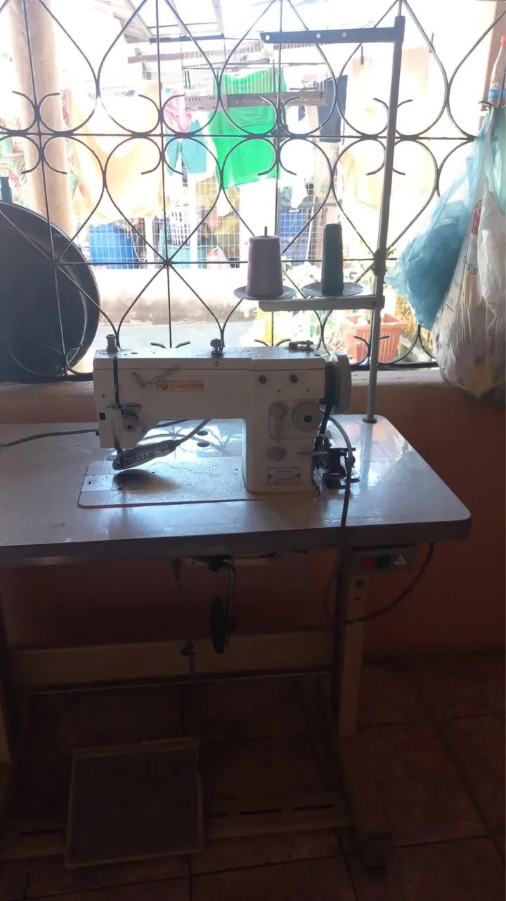 Máquina de costura  - Foto 5