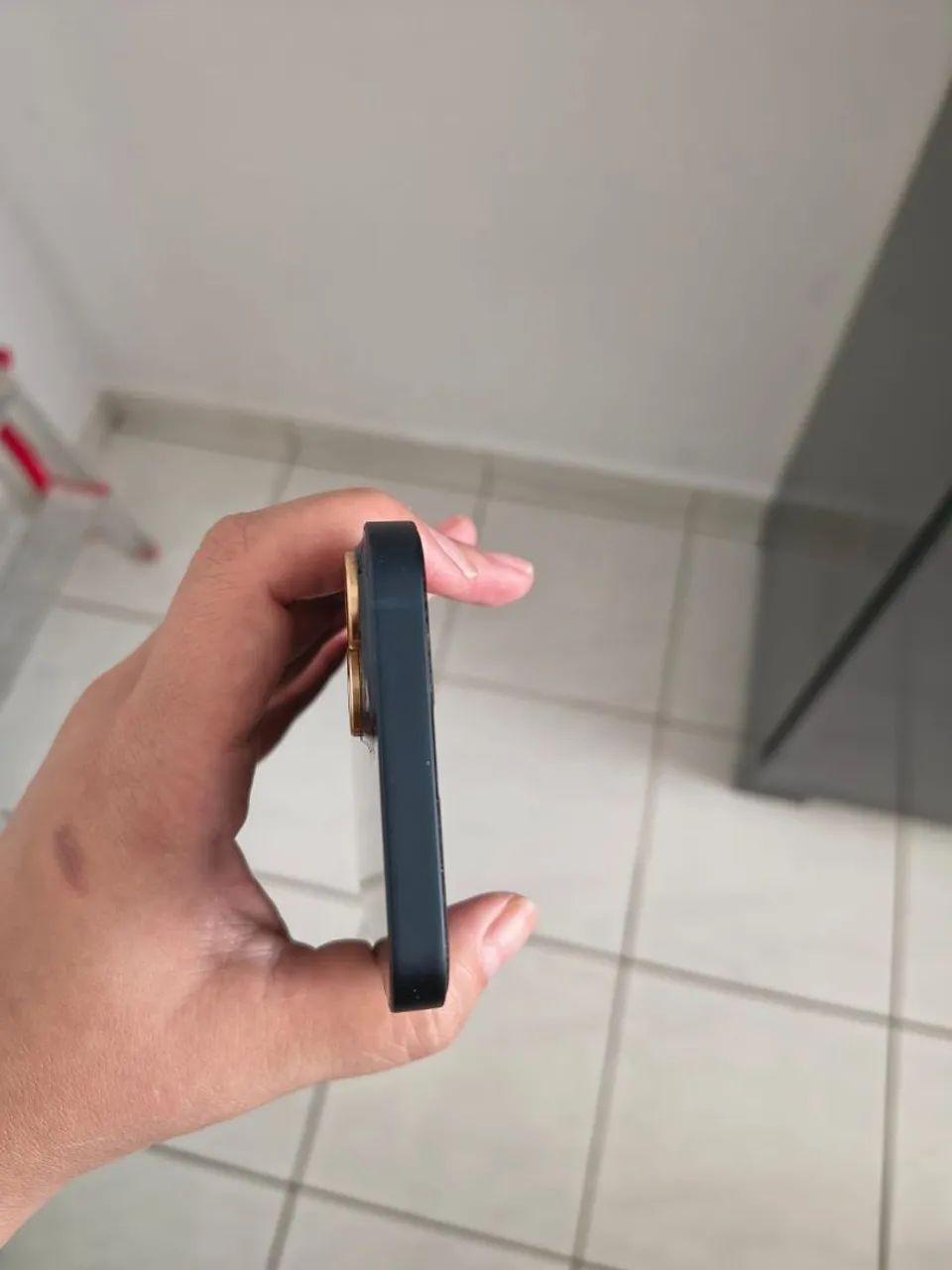 iPhone 13 (77% de saúde de ?) 128 GB - Foto 2