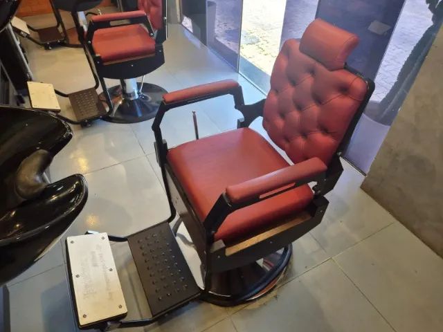 CADEIRAS E LAVATÓRIOS PARA BARBEARIA - Foto 5