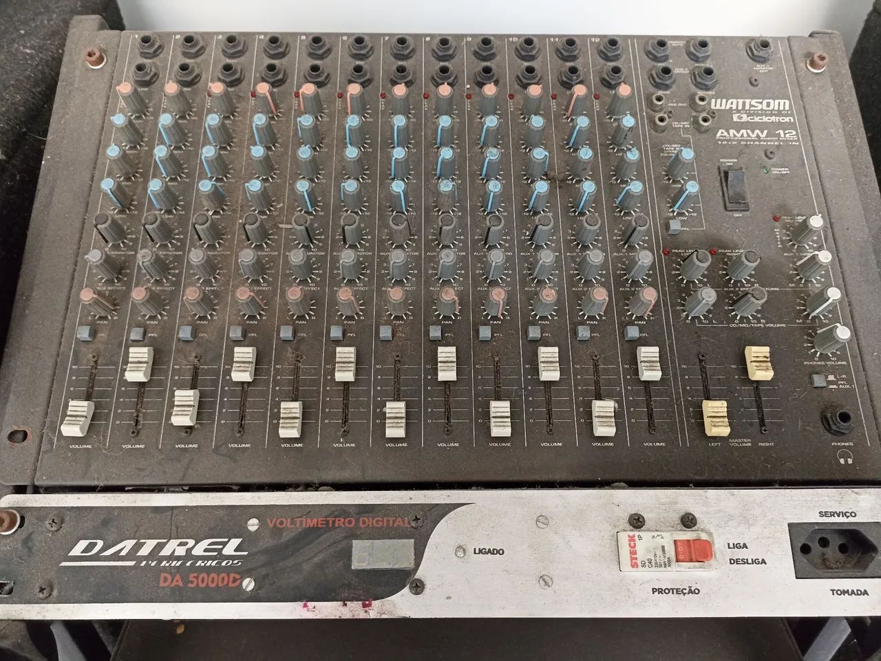 Sistema de Som Profissional Completo - Mesa de som e periféricos/ Rack+ Caixas de som - Foto 3