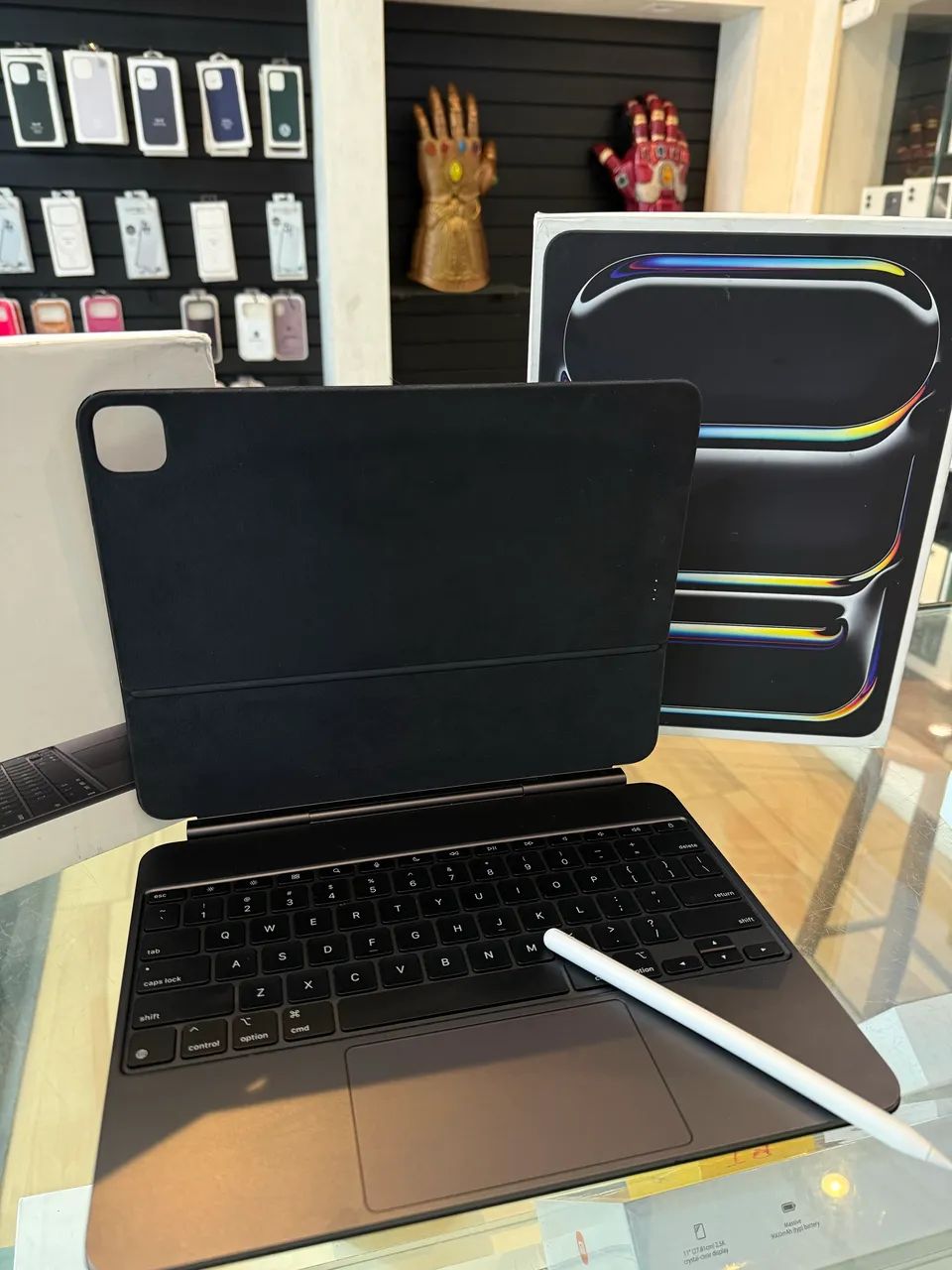 Ipad Pro M4 13? + Magic Keyboard + Apple pencil Pro - Somos loja