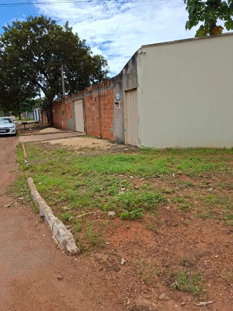 Imovel coml.av. D, Esquina 567 mt.casa 2/4, 250 mt. Constr. mt.