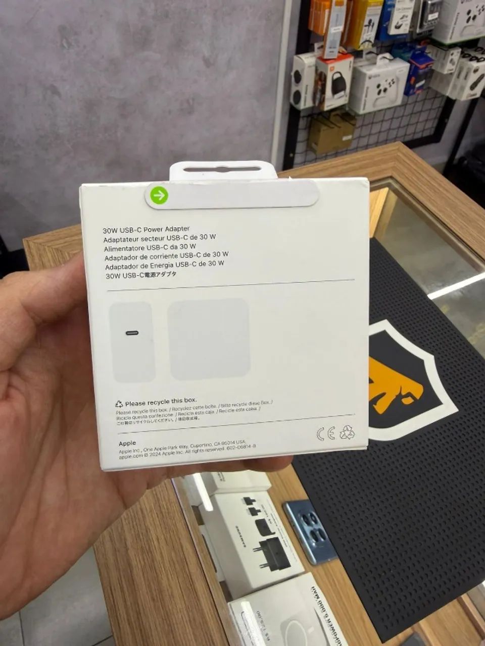 Fonte 30w Apple Original Macbook Air iPhone - Foto 3