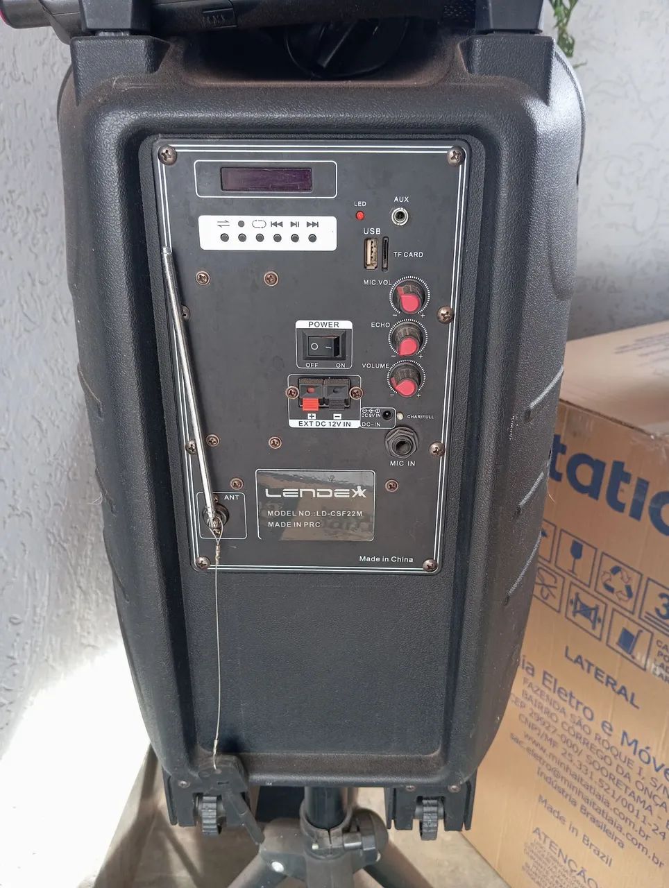 Caixa de som Lendex com microfone e suporte - Foto 3