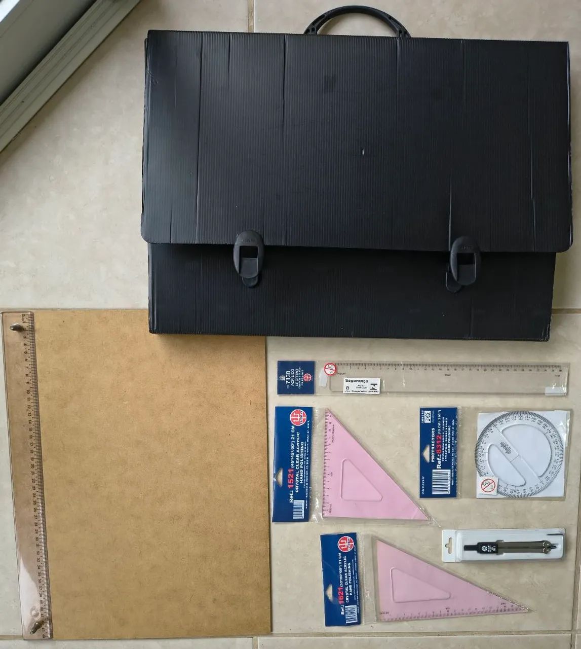 Kit de Desenho Técnico Trident - Prancheta + Compasso + Réguas