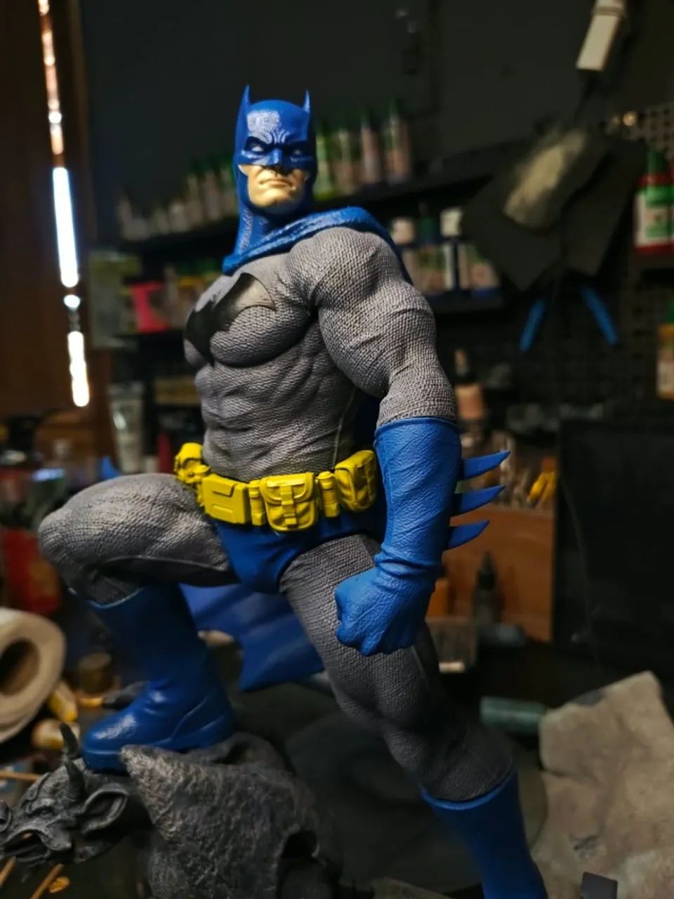 Estatua Batman Resina 1/6 + Base Gárgula - Foto 3