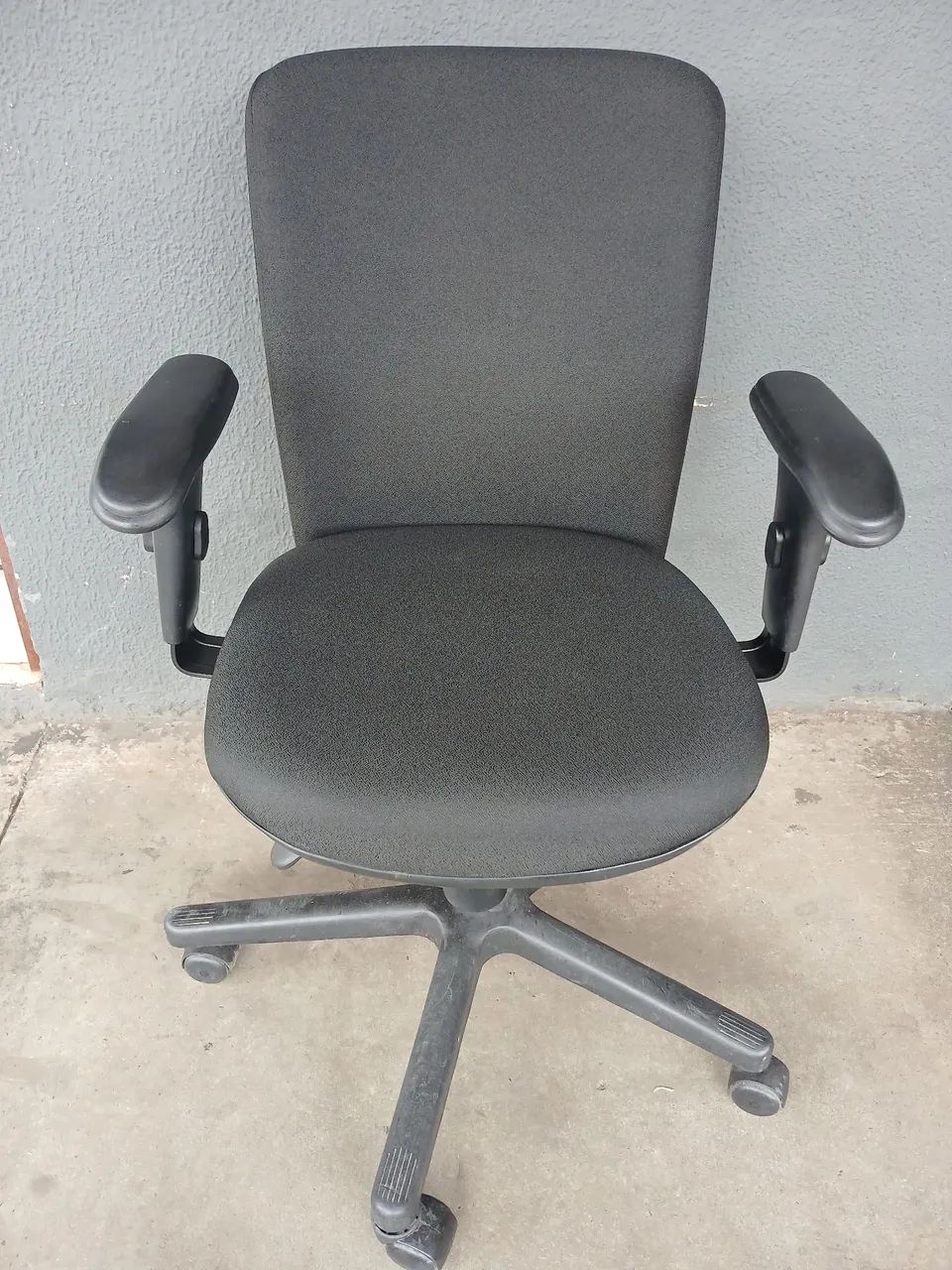 Cadeiras de escritório,seminovas  - Foto 3