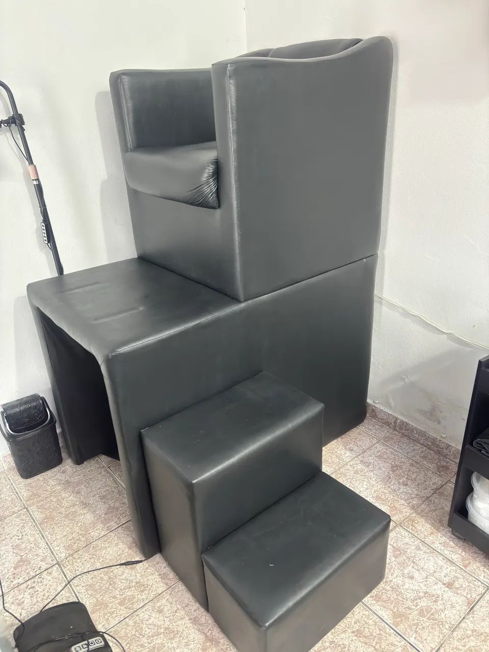 Poltrona trono alto pedicure/ manicure/ podóloga  - Foto 2