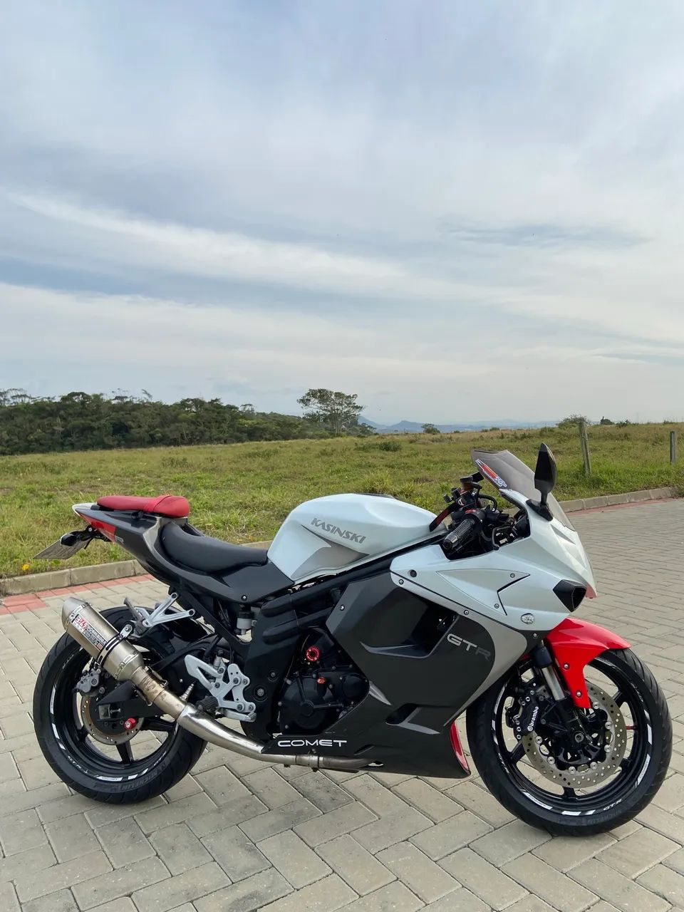 Comet GT 650R 2013 - Foto 2