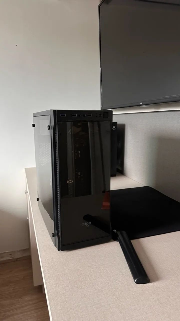 Gabinete Aigo triple fan 