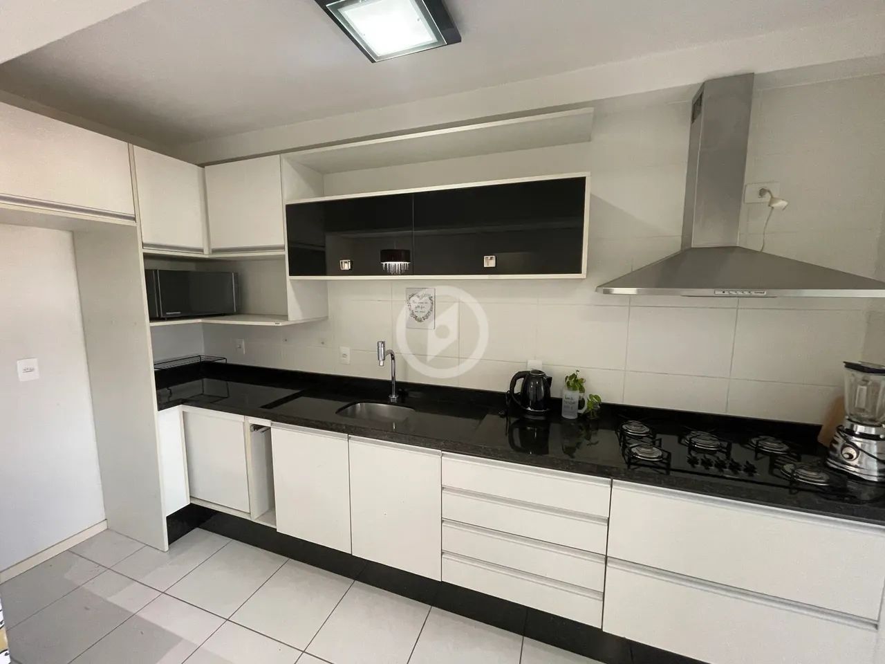 Apartamento no centro da cidade de 3 quartos com 2 vagas de garagem