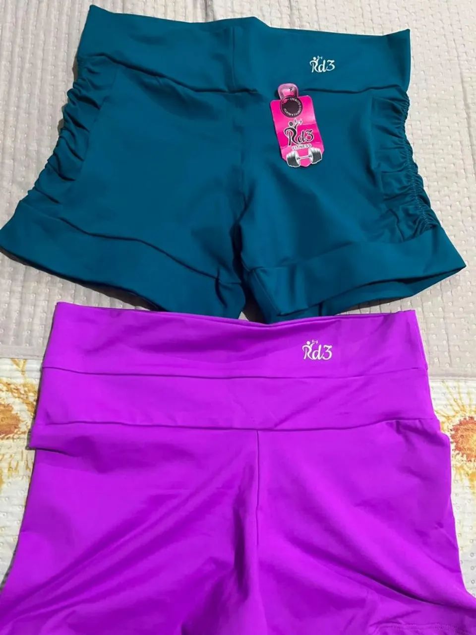 Shorts de academia novos 