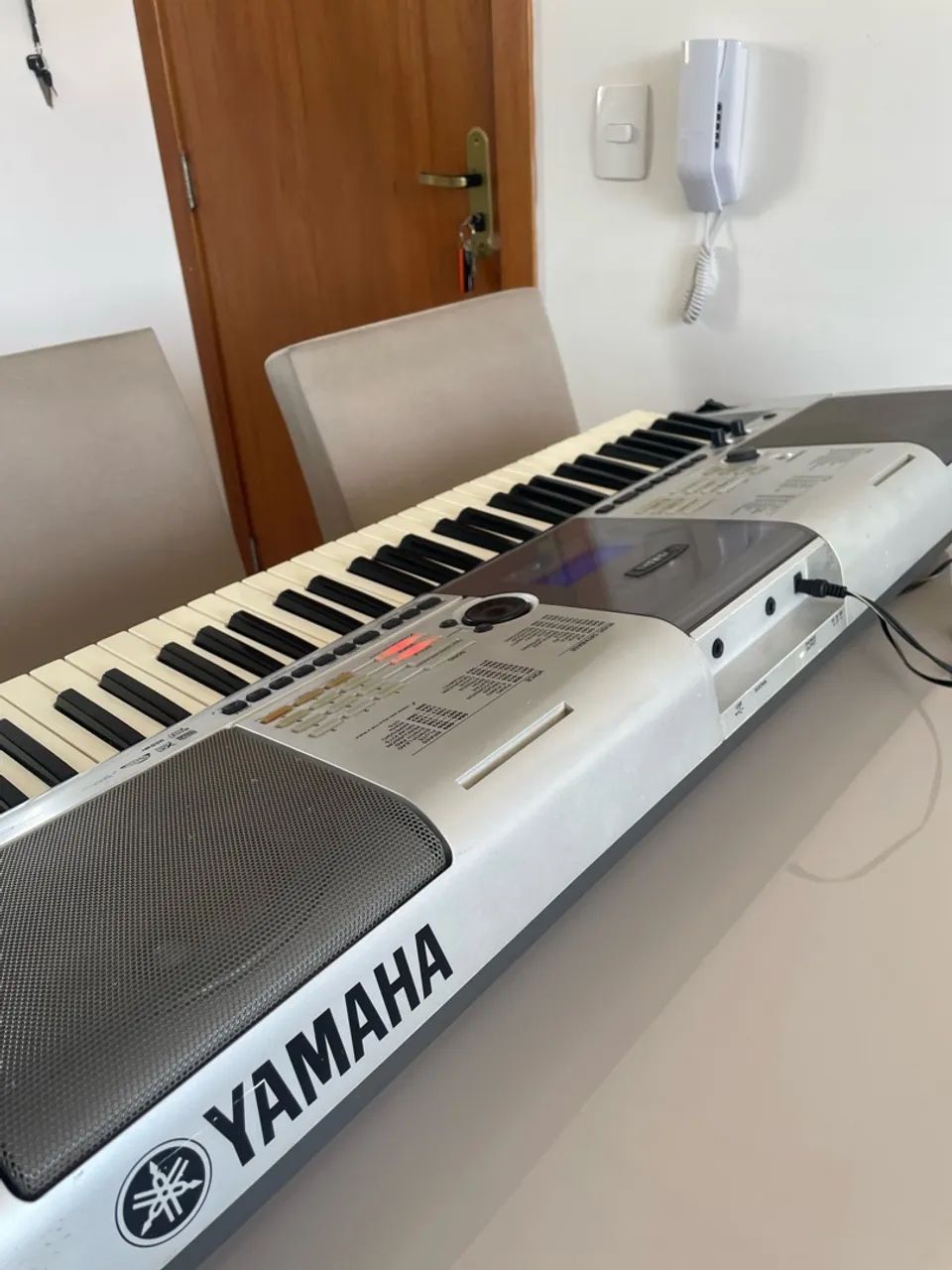 Teclado Yamaha PSRE 403 - Foto 2