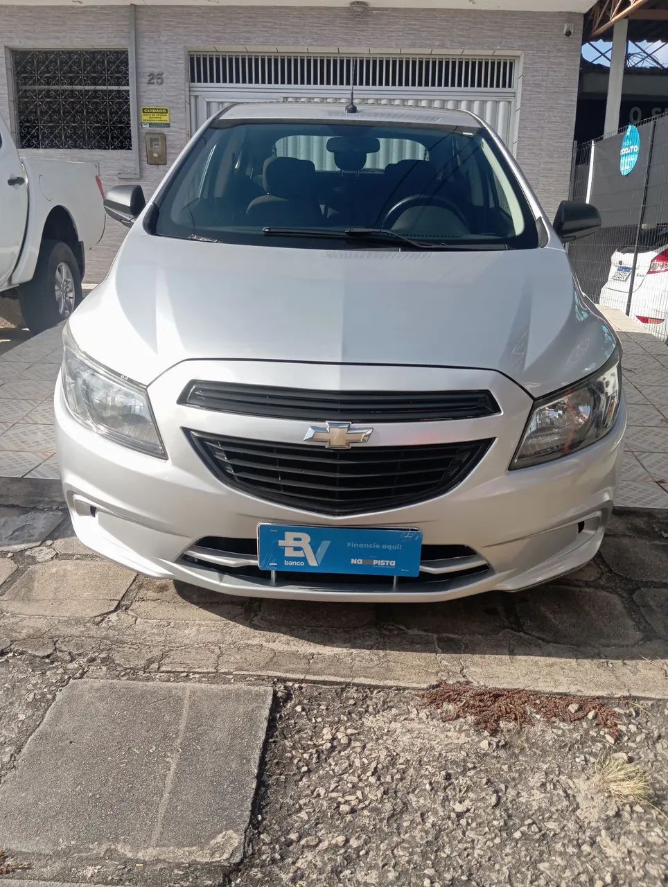Chevrolet Onix ONIX HATCH Joy 1.0 8V Flex 5p Mec. 2019