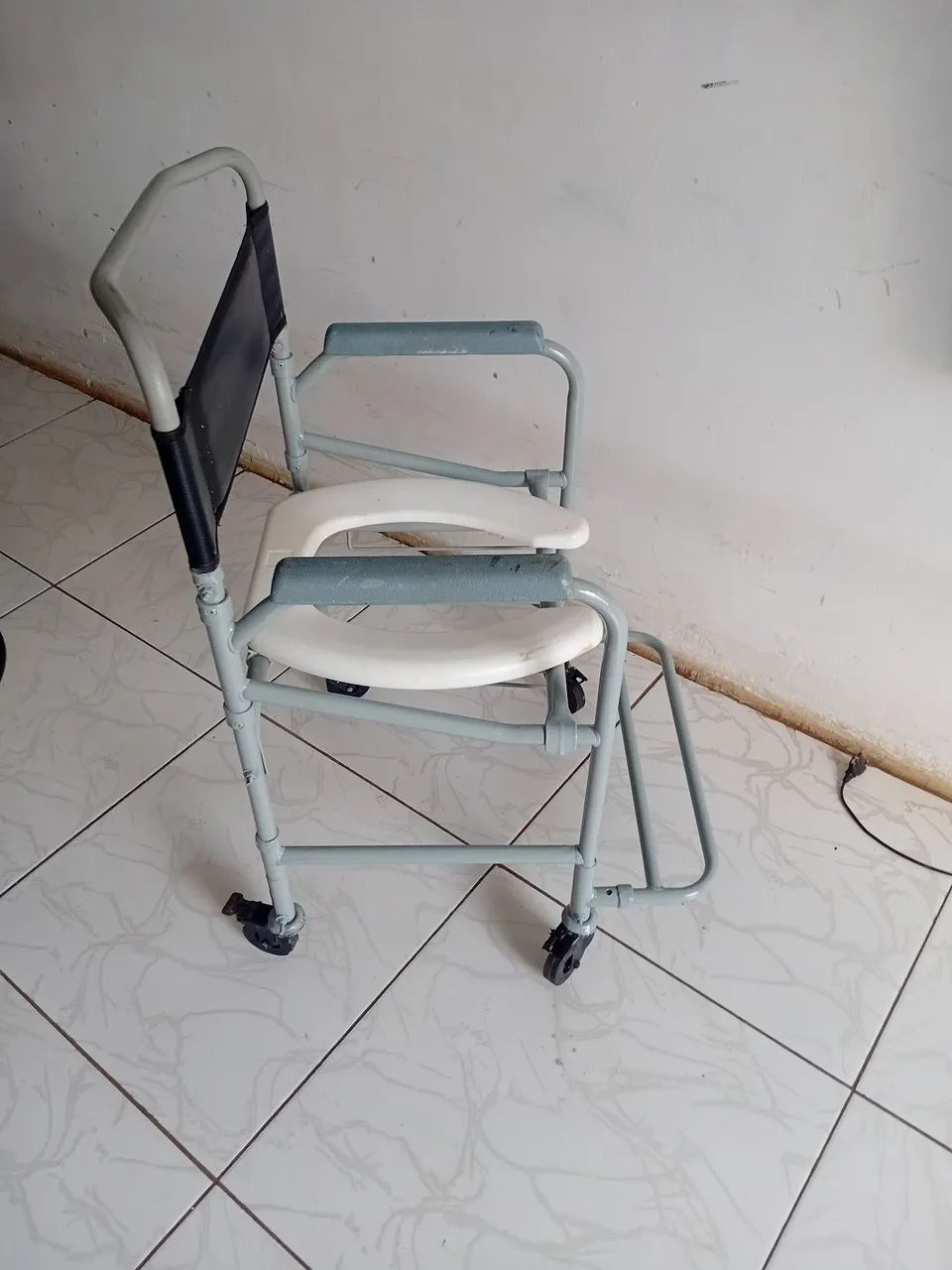 Cadeira de banho  - Foto 2