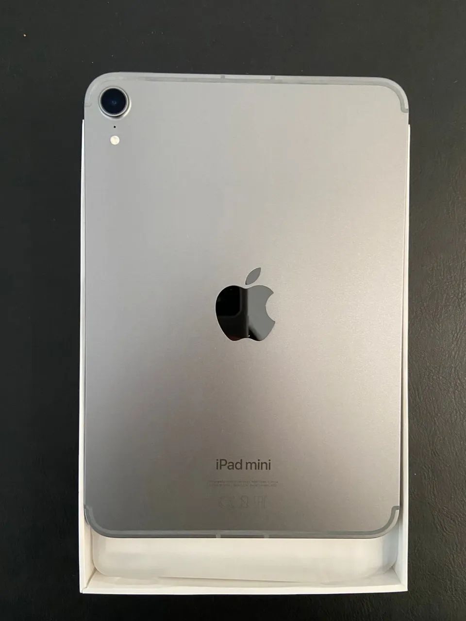 Apple iPad mini5 シルバー本体 Amazonリニューアル iPad mini 5世代 64GB 整備済み品