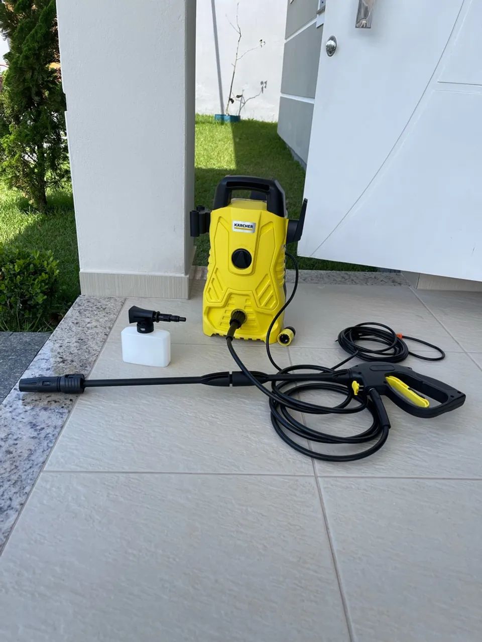 Lavadora de alta pressão Karcher Compacta 1400w - Foto 2