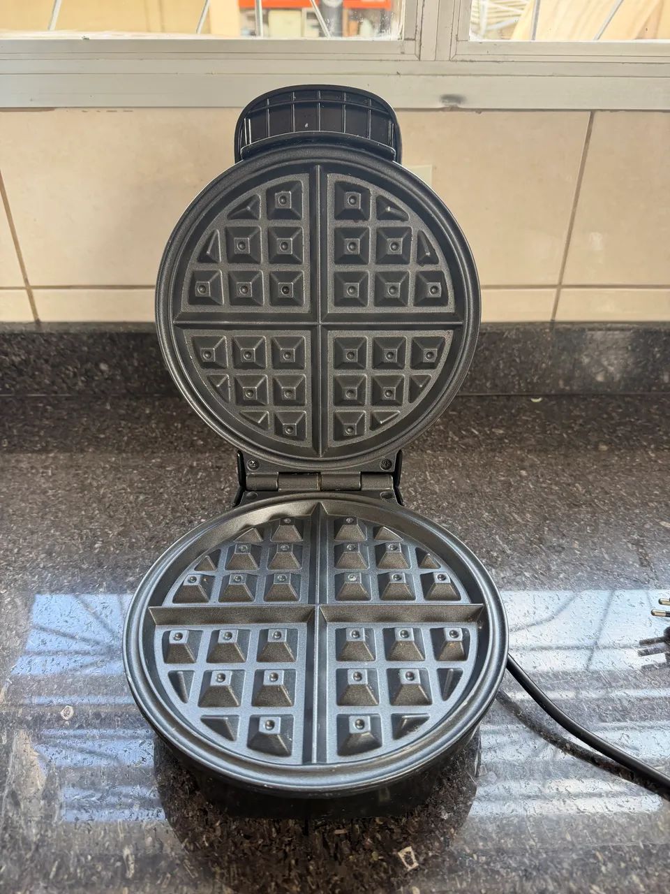 Máquina de Waffle Britânia - Foto 2