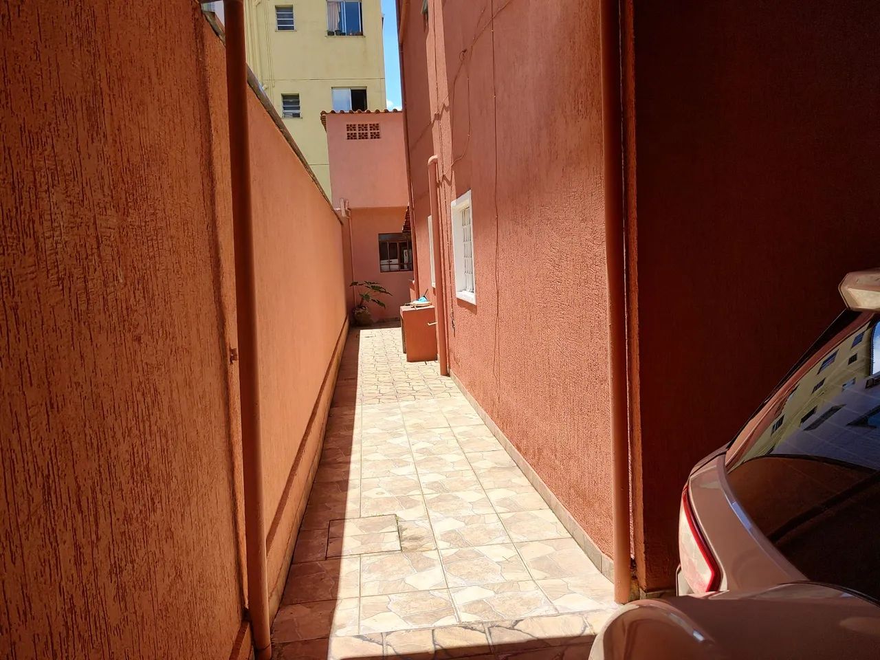Casa estilo colonial em local privilegiado com tudo perto - Foto 4