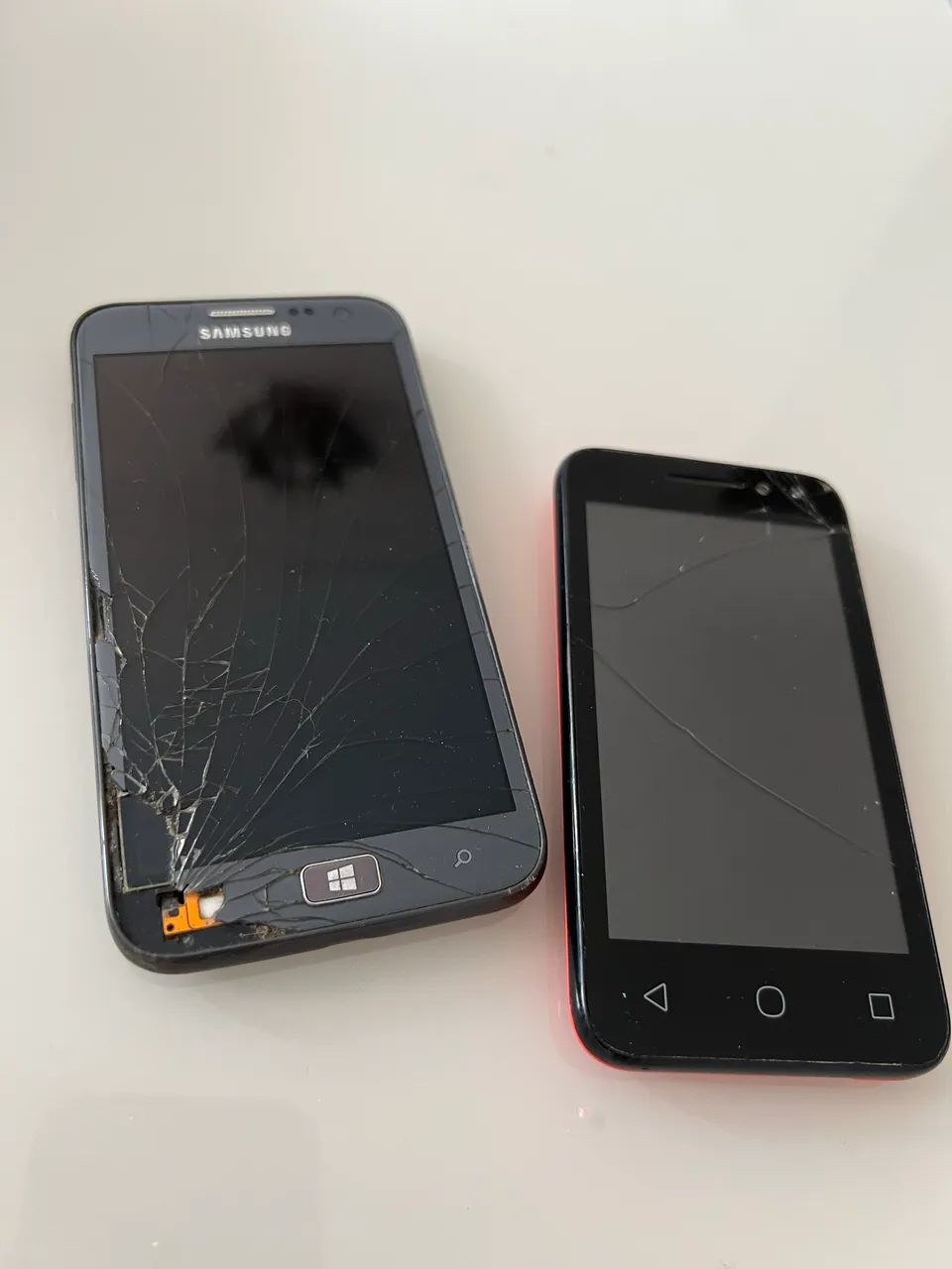 Dois Celulares /Smartphone samsung Windows e alcatel  para retirada de pecas 