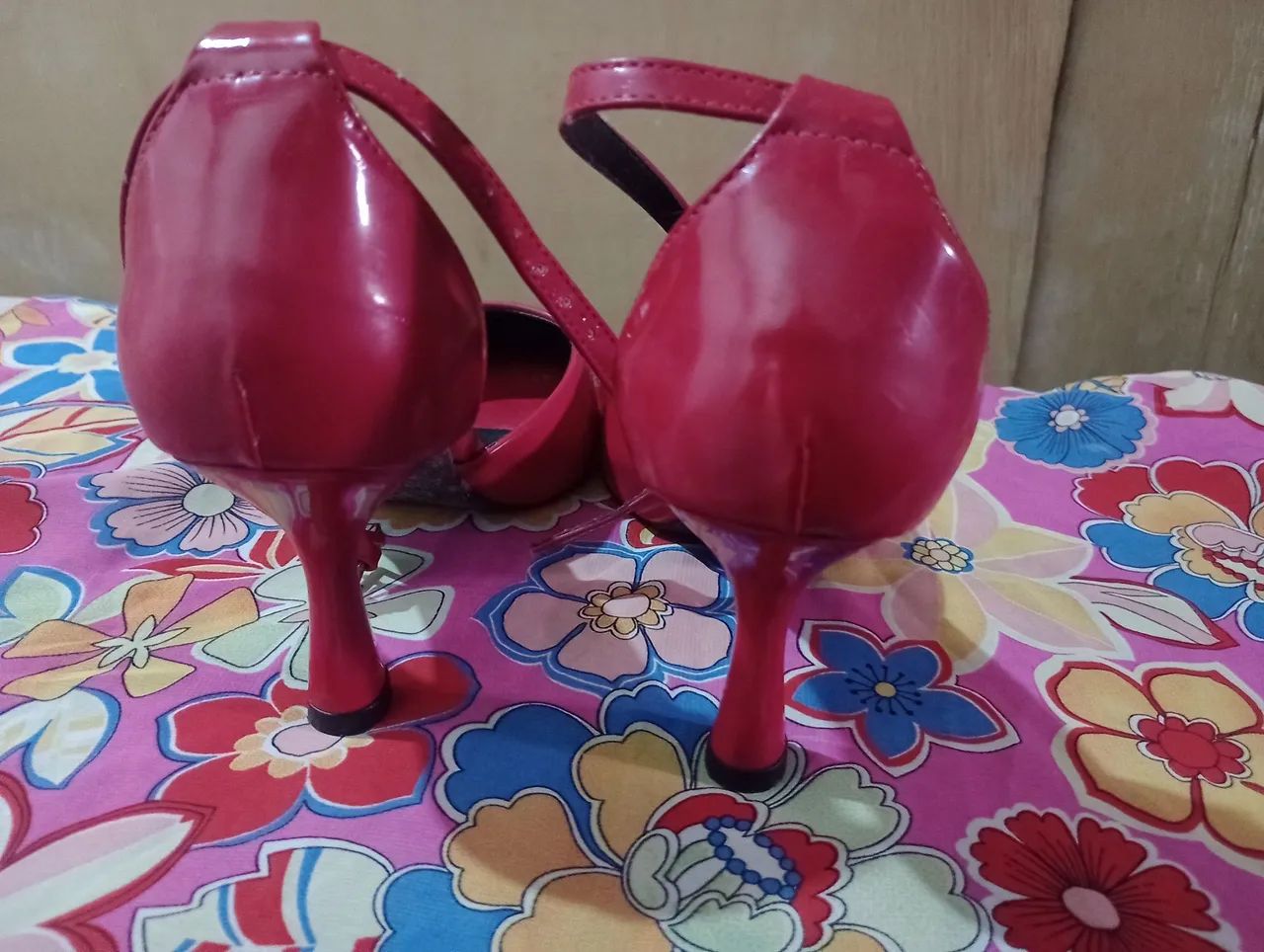 Sapato social scarpin vermelho - Foto 2