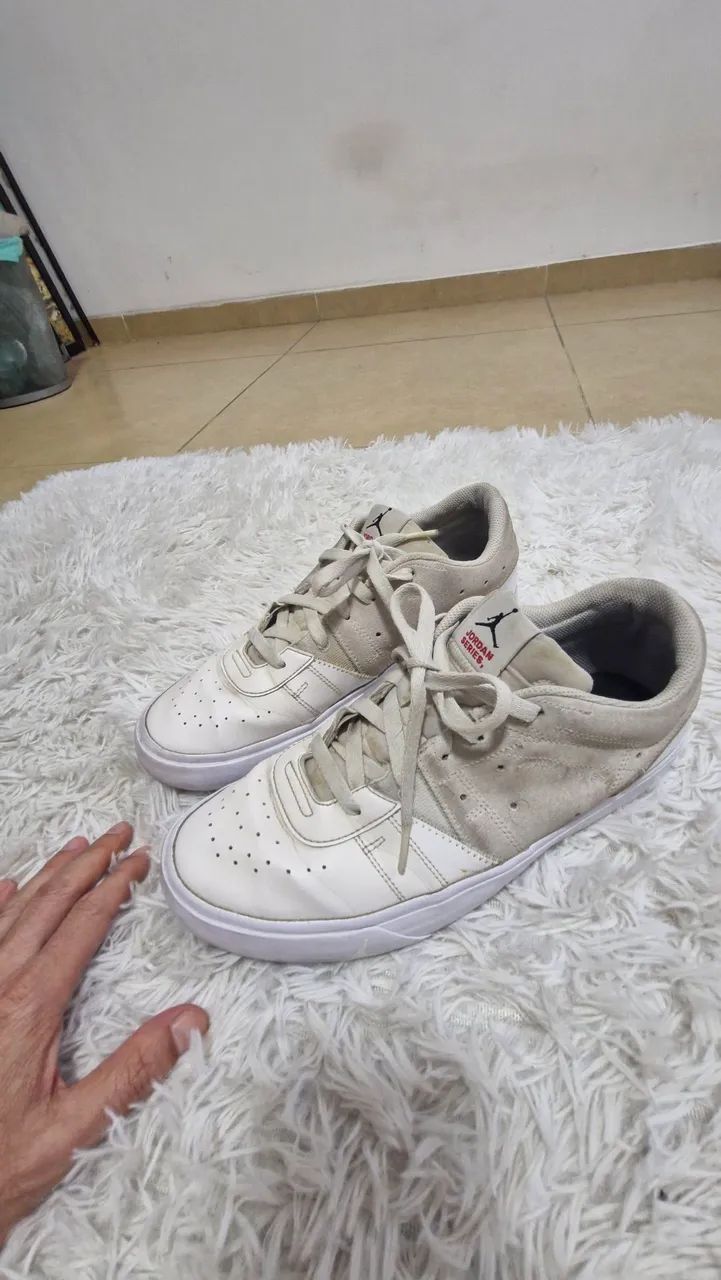 Tenis Air Jordan Branco - Foto 2