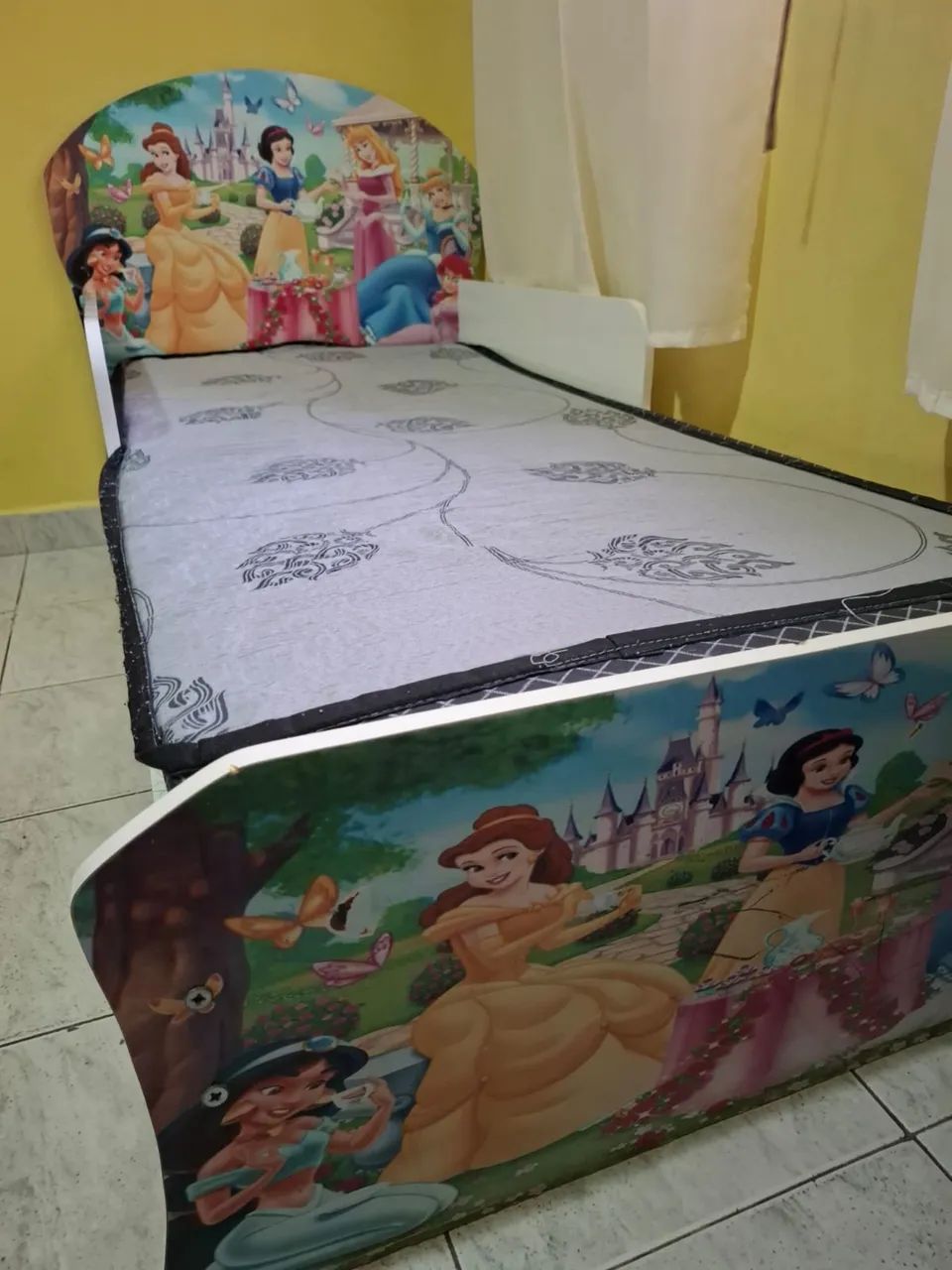 Cama infantil  das princesas  com colchão  - Foto 3