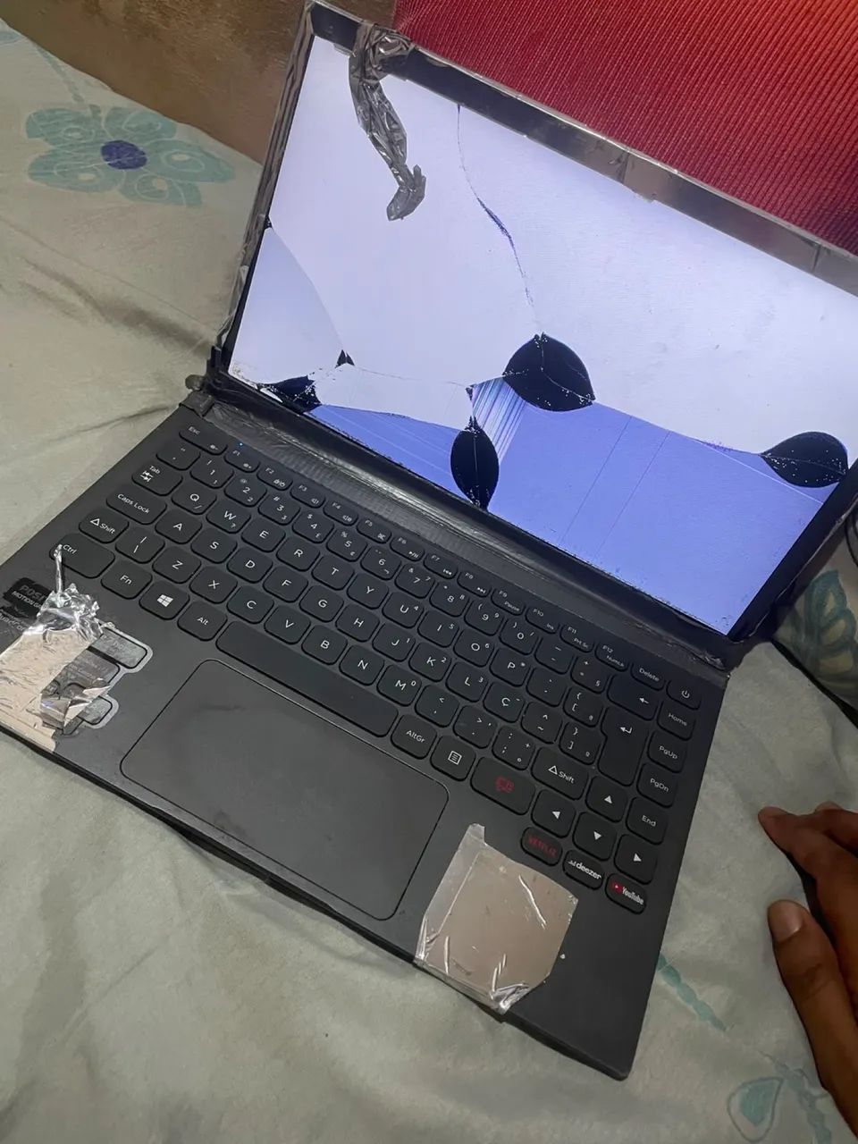 Notebook positivo Motion pra peça 