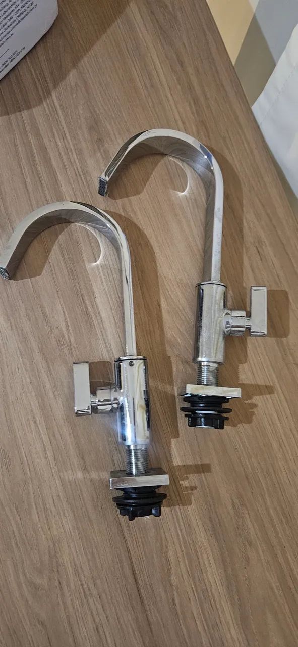 Torneia banheiro/lavabo