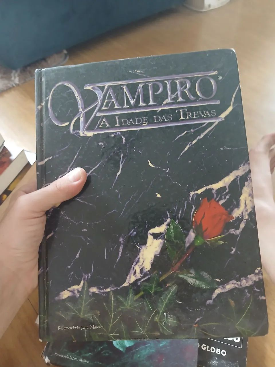 Livro Vampiro a Máscara e idade das Trevas- Devir - Foto 2