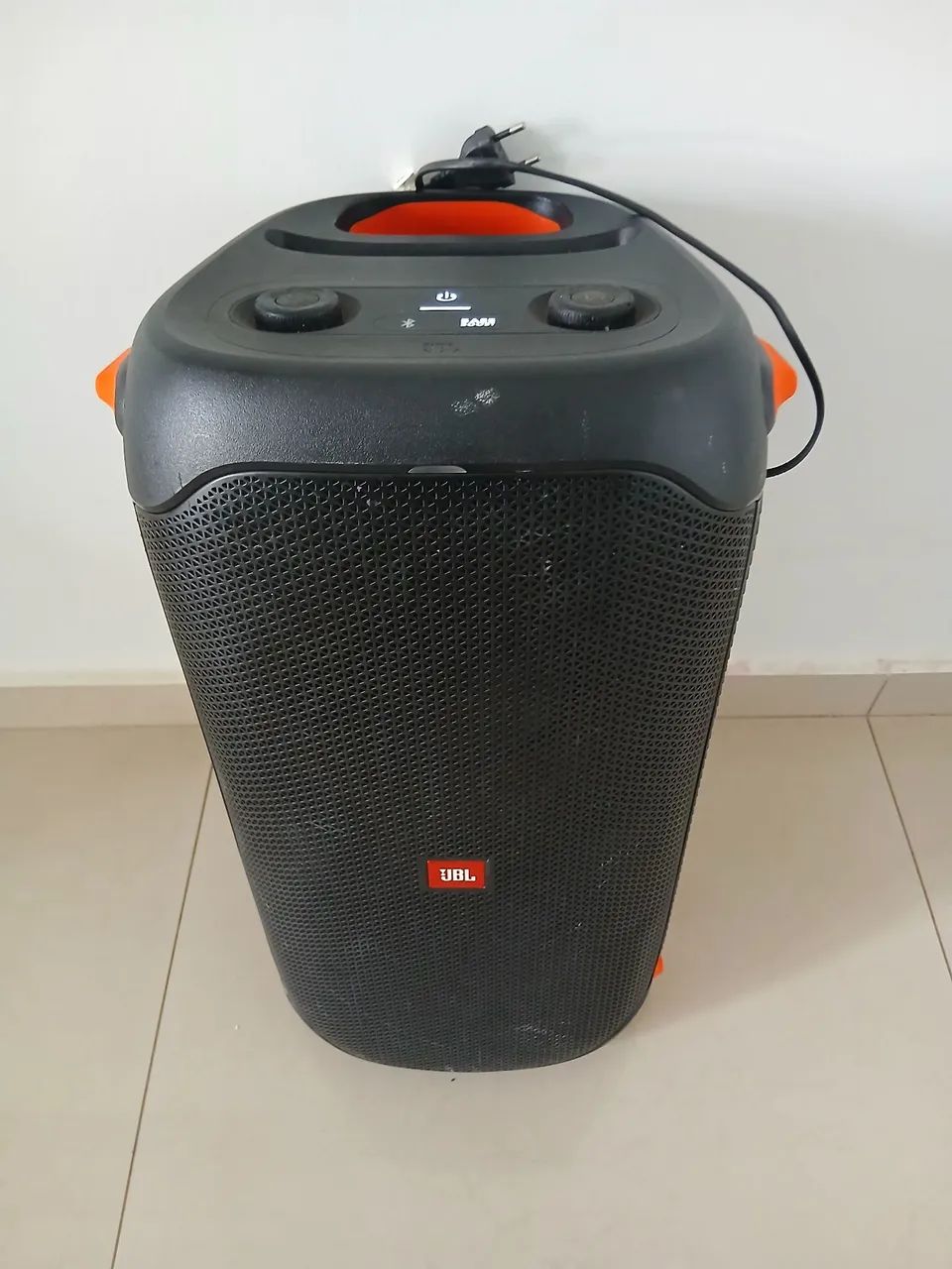 JBL boombox bass boost <br>Perfeito estado funcionando tudo perfeito - Foto 2