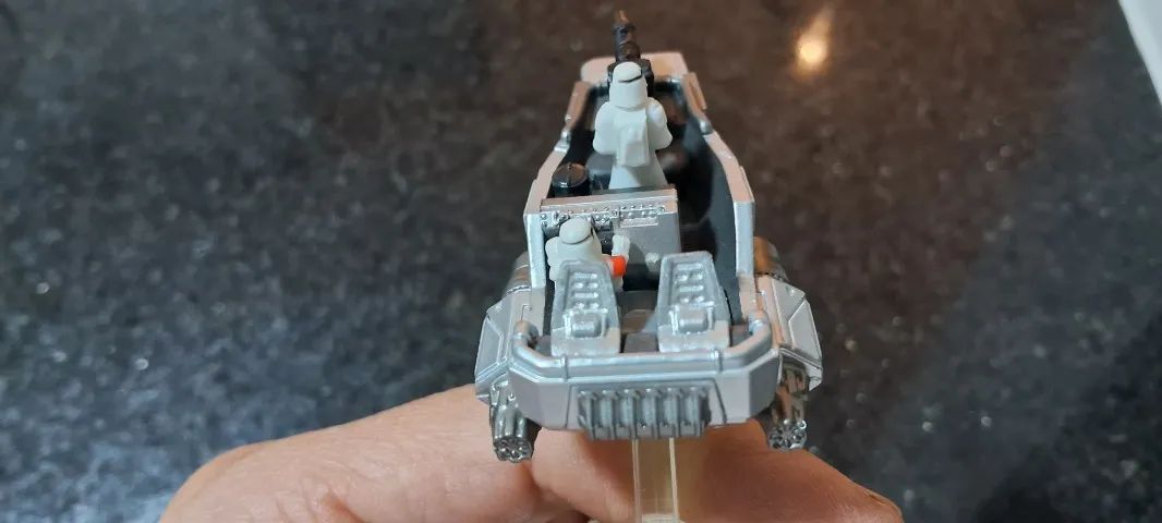 Nave Snowspeeder de Star Wars da Hotwheels  - Foto 3