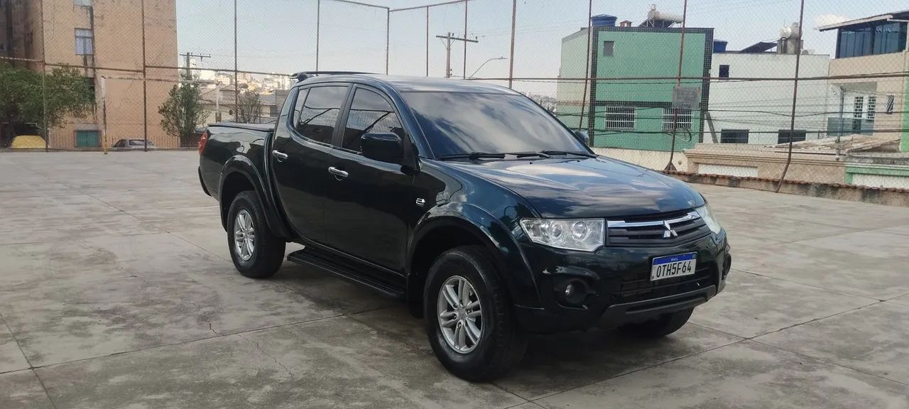 Mitsubishi L200 L200 Triton HPE 3.2 CD TB Int.Diesel Aut 2014