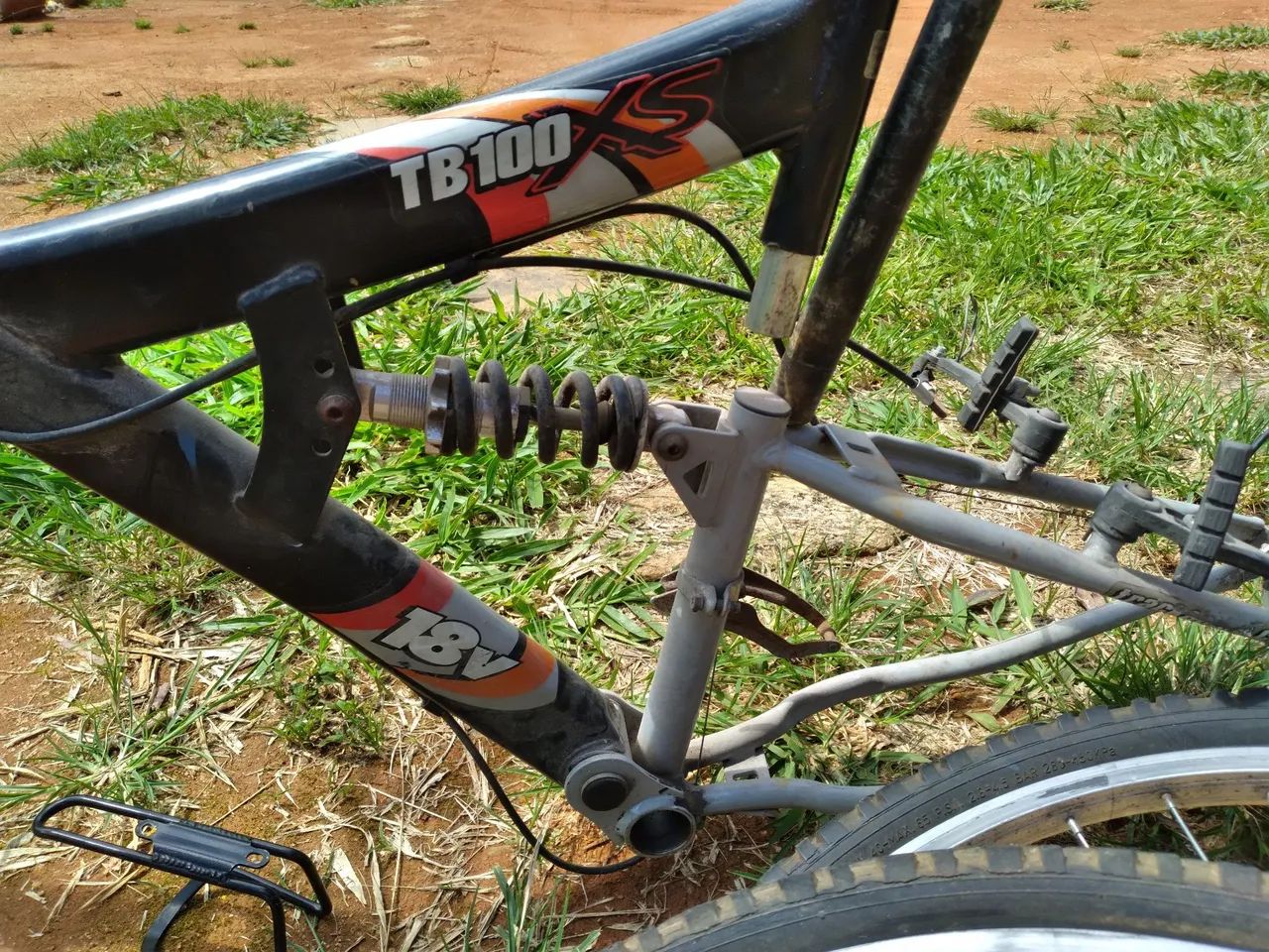 Bicicleta TB100    18v - Foto 4