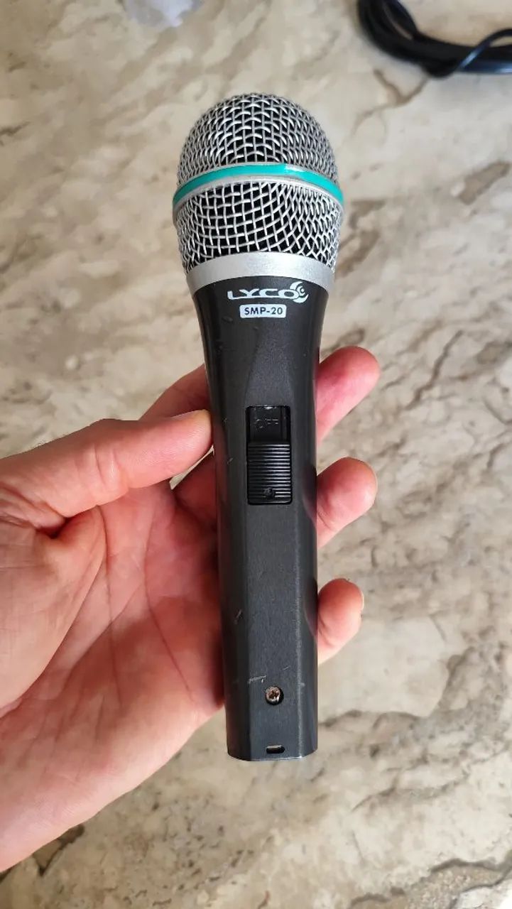 Microfone Lyco Profissional com cabo