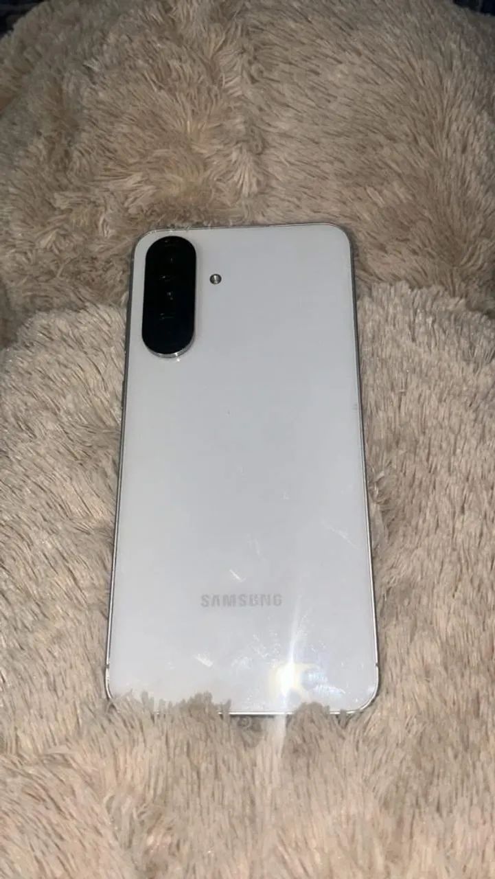 VENDO ESTE CELULAR SANSUNG A 56 com apenas 3 meses de uso - Foto 2