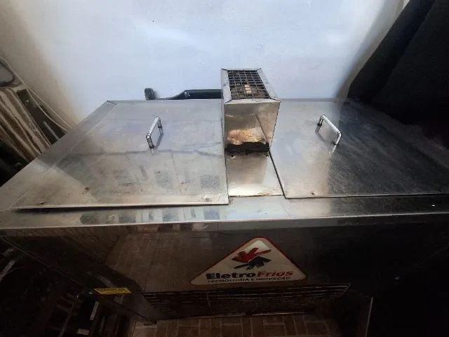 Máquina de picolés + 6 formas + 6 extratores + 2 alinhadoroes - Foto 3