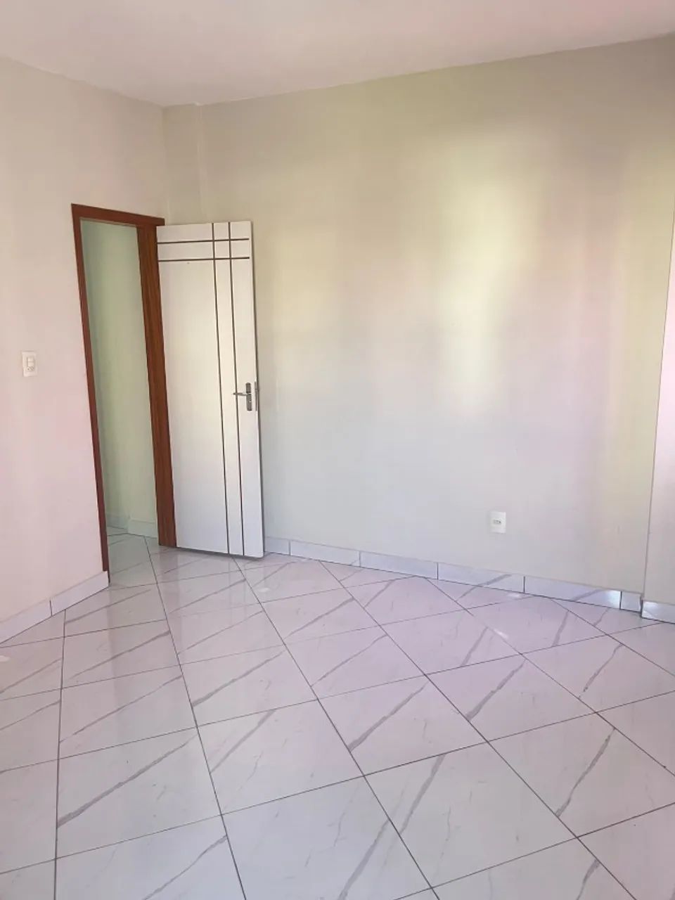 Alugo Sala Comercial Com 3 Ambientes na 9 de Janeiro - Foto 2
