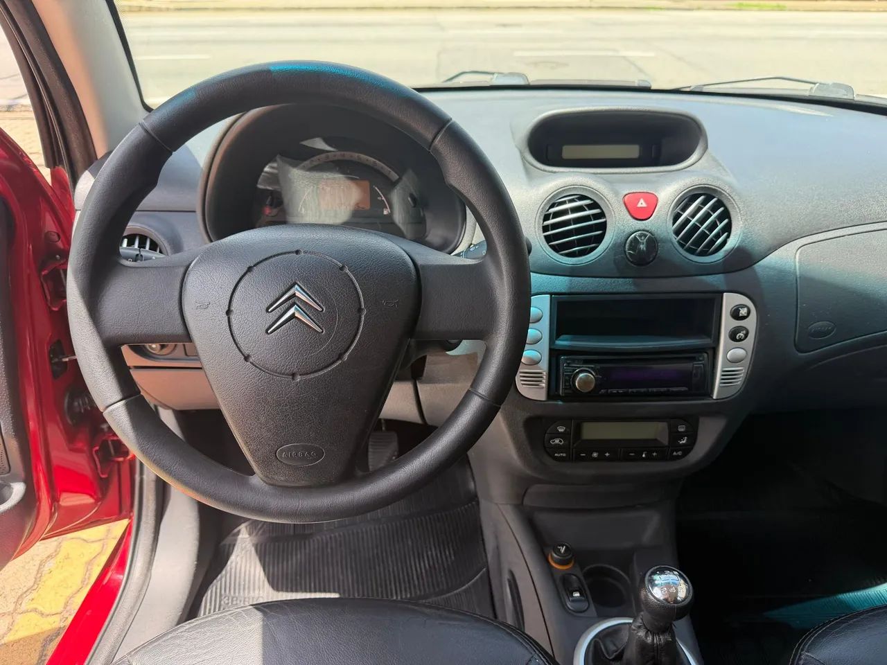 Citroën C3 Exclusive 1.4 Flex 8V 5p, foto 7 de 12