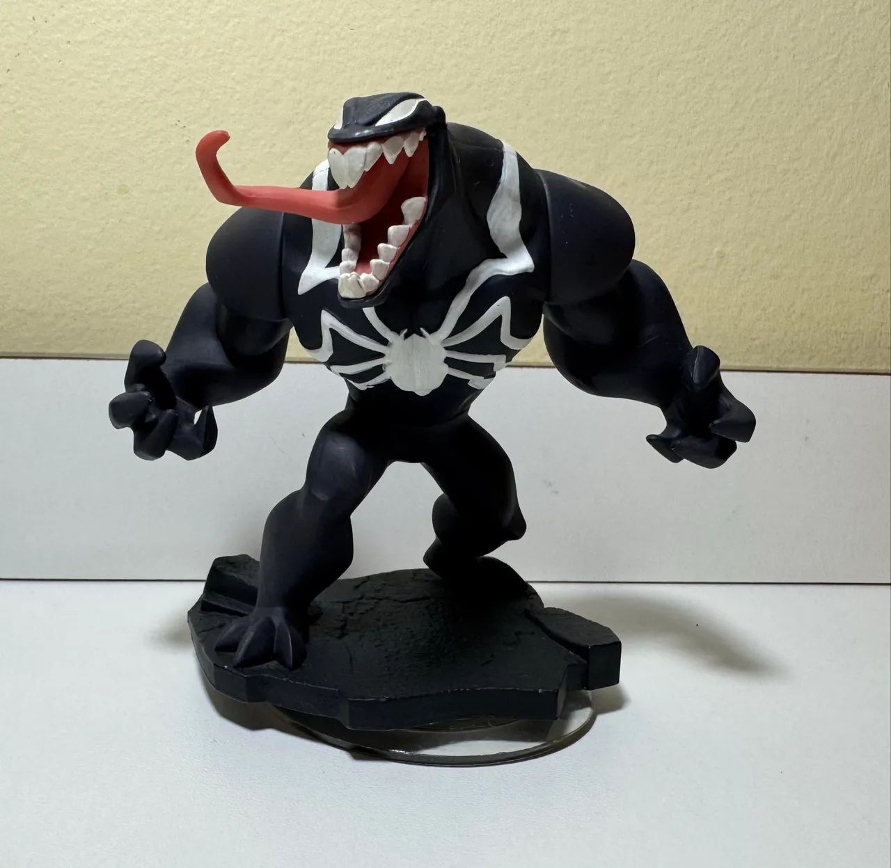 Personagem Venom Disney Infinity PS3 PS4 Xbox  - Foto 3