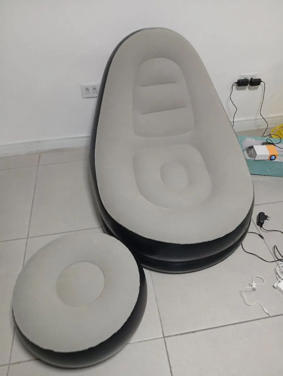 Poltrona e puff inflável singles size