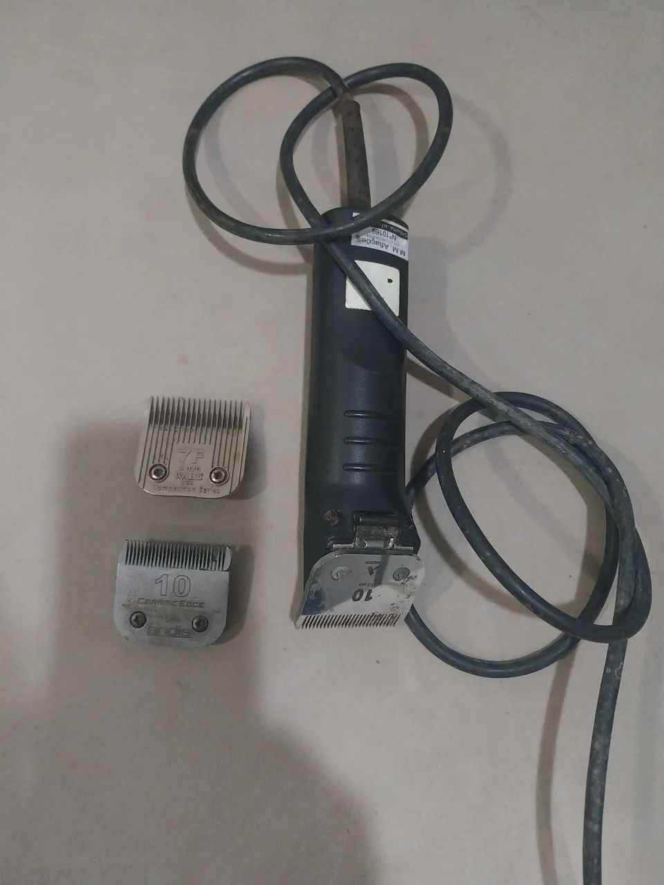 Máquina de tosar AGC  - Foto 2