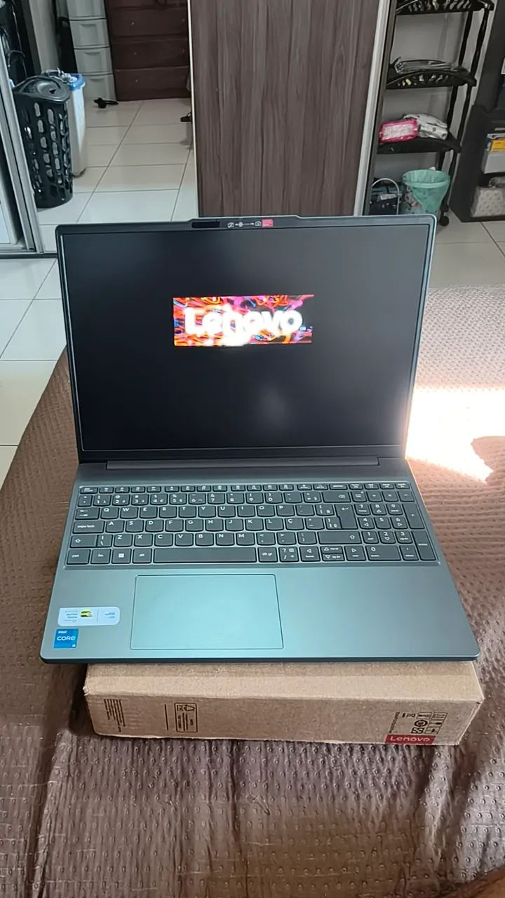 Notebook Lenovo Slim 3 8G-ram  - Foto 5