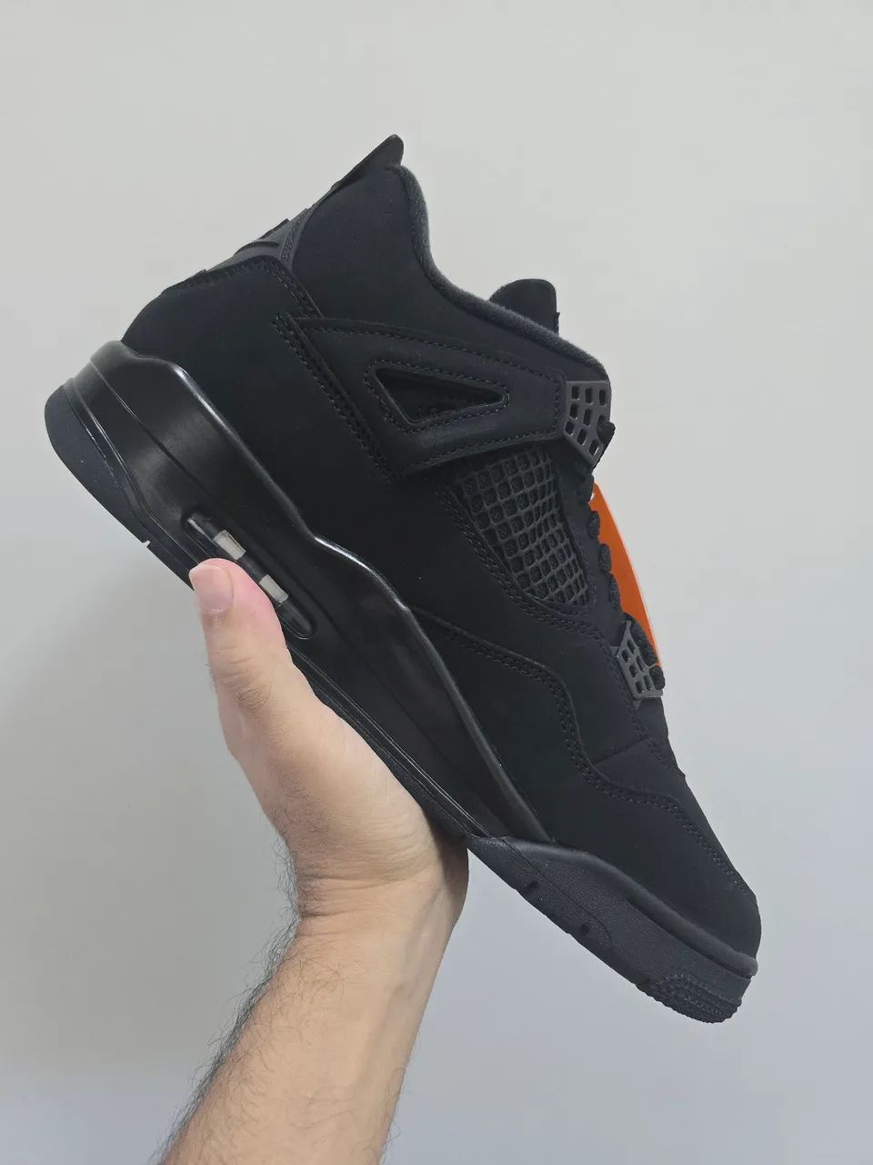 Air Jordan 4 Black Cat 45 ou 46 - Foto 2