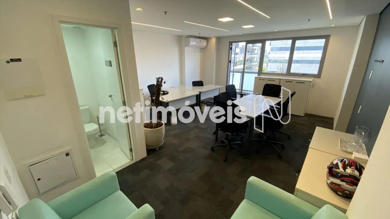 Sala Comercial Mobiliada com Varanda - Praça São Paulo - Venda e Locação
