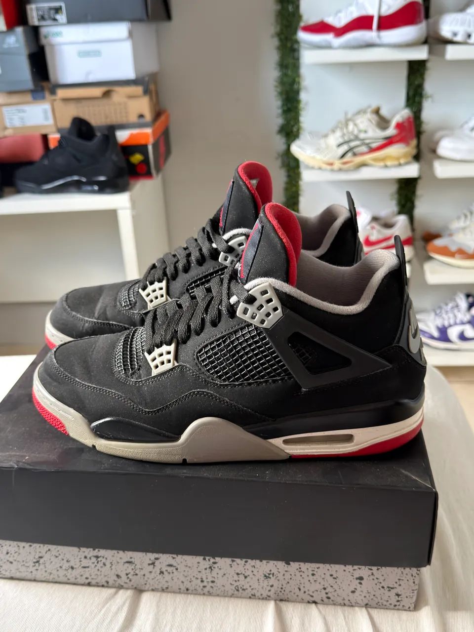 Air Jordan 4 Bred 2018