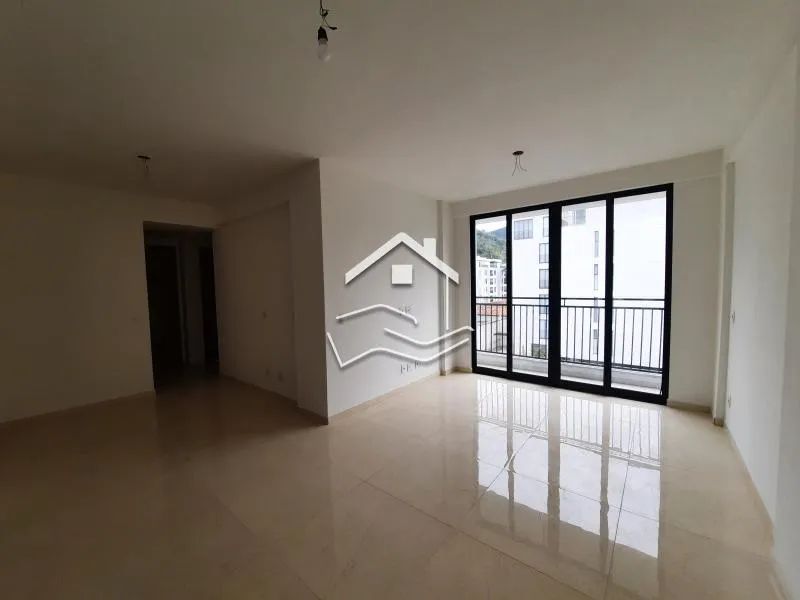 Apartamento- Petrópolis, Corrêas